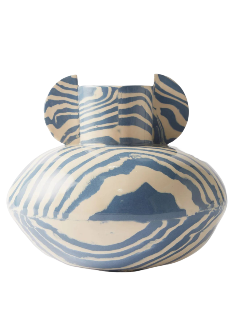 Jarrones Para Elevar El Diseño De Tus Espacios HENRY HOLLAND STUDIO Tudor large earthenware vase