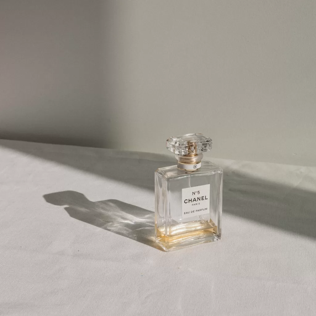 Cómo aplicar perfume correctamente