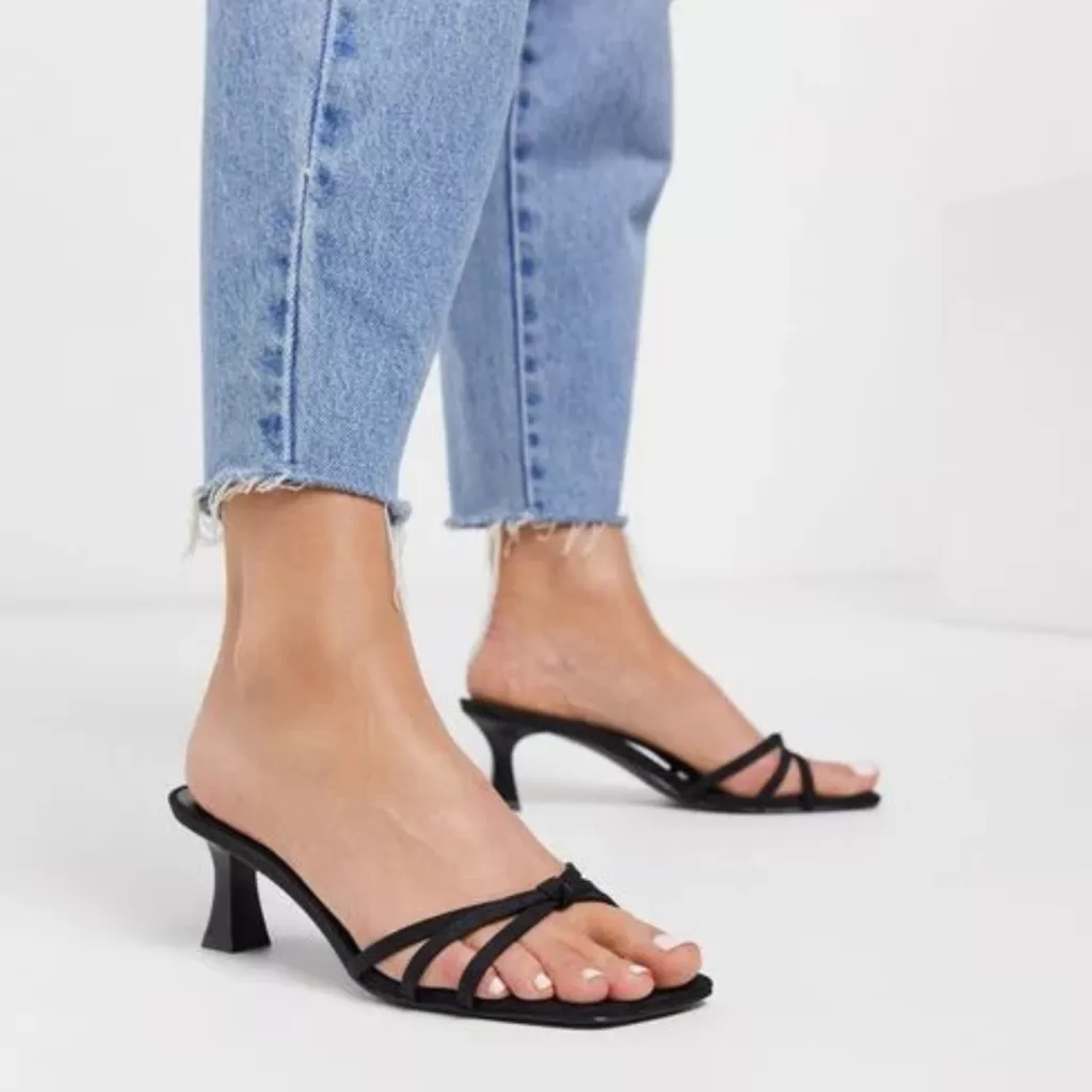 Sandalias clásicas para primavera y verano elegancia atemporal