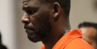 R. Kelly hospitalizado por sobredosis en prisión genera controversia IC