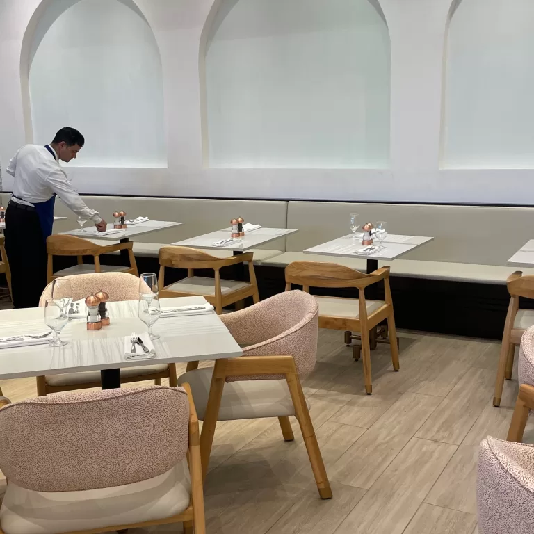 Renovacion de The Market InterContinental IC