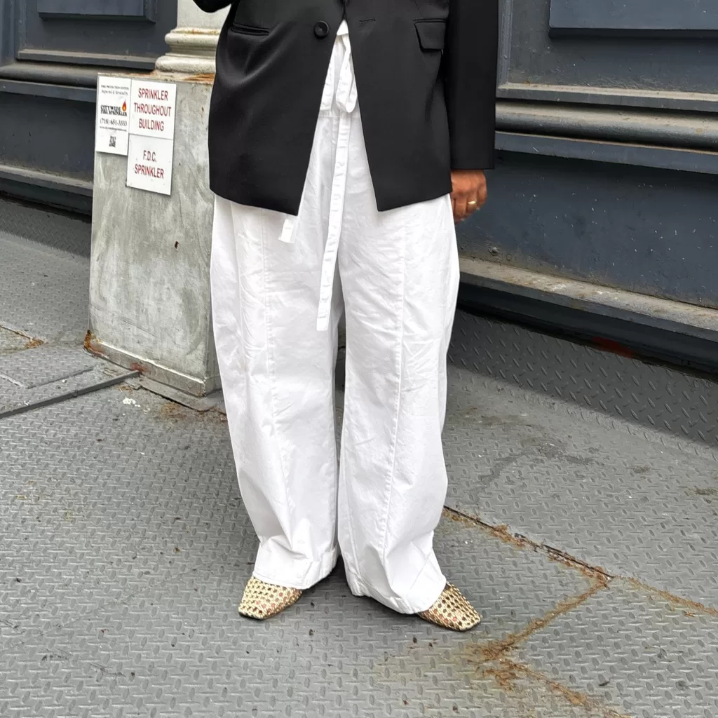 Fisherman pants 2025 la tendencia cómoda y chic del año IC
