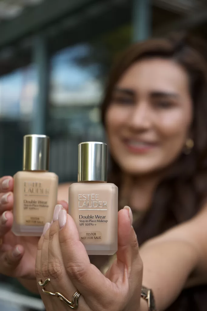 Base Double Wear reformulada el ícono de Estée Lauder se reinventa después de 30 años 2