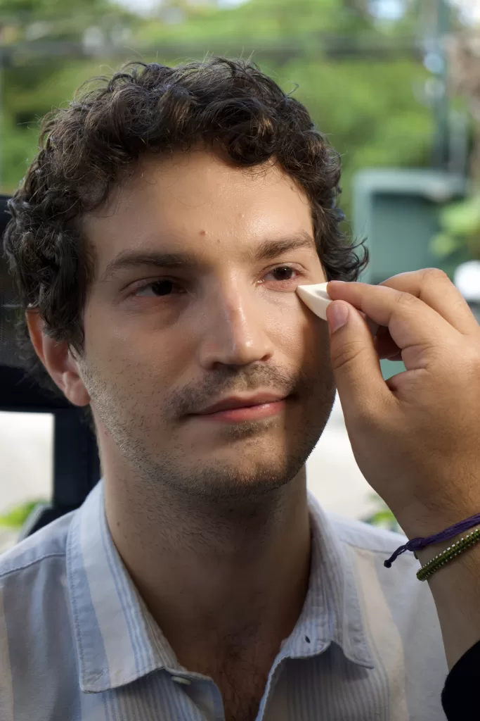 Base Double Wear reformulada el ícono de Estée Lauder se reinventa después de 30 años 3