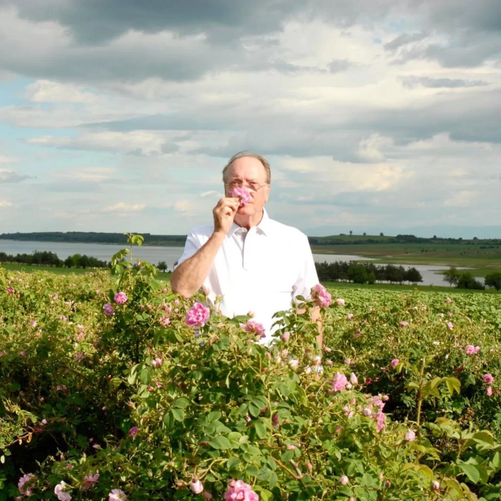 El perfumista que convirtió una herencia en fragancia eterna
